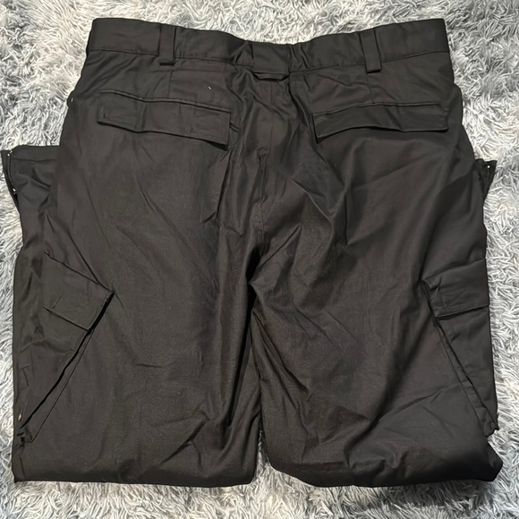 BOULDER GEAR Black Cargo Pants with Utility Design - Picture 8 of 13